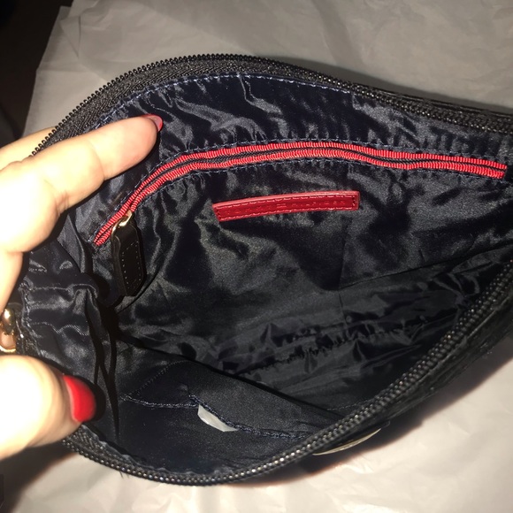 Tommy Hilfiger Bags Authentic Tommy Hilfiger Xbody Crossbody Bag